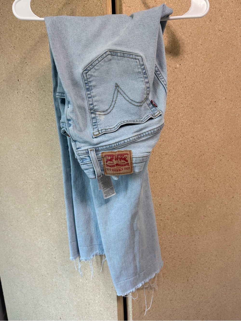 Levi's Light Blue Cropped Raw-Hem High-Rise Jeans